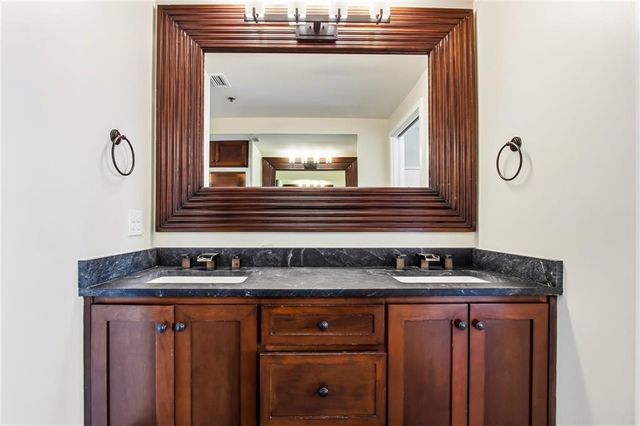 3338 Peachtree Road NE 2105, Atlanta, GA 30326