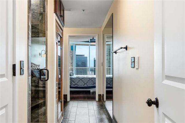 3338 Peachtree Road NE 2105, Atlanta, GA 30326
