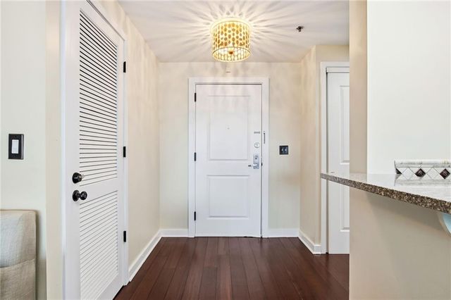3338 Peachtree Road NE 2105, Atlanta, GA 30326