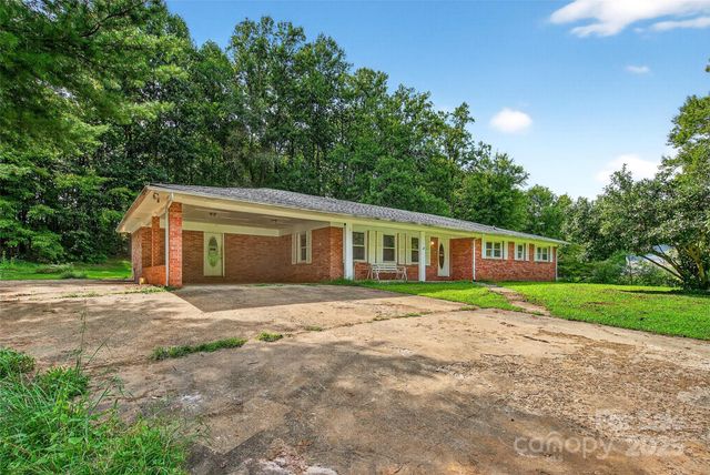 1532 Ashworth Road, Marion, NC 28752