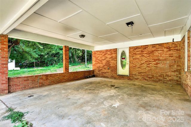 1532 Ashworth Road, Marion, NC 28752