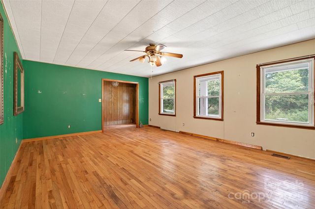 1532 Ashworth Road, Marion, NC 28752