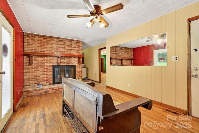 1532 Ashworth Road, Marion, NC 28752