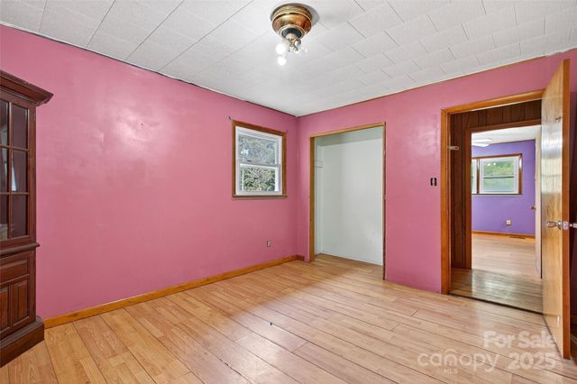 1532 Ashworth Road, Marion, NC 28752