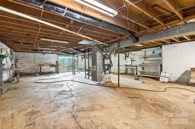1532 Ashworth Road, Marion, NC 28752