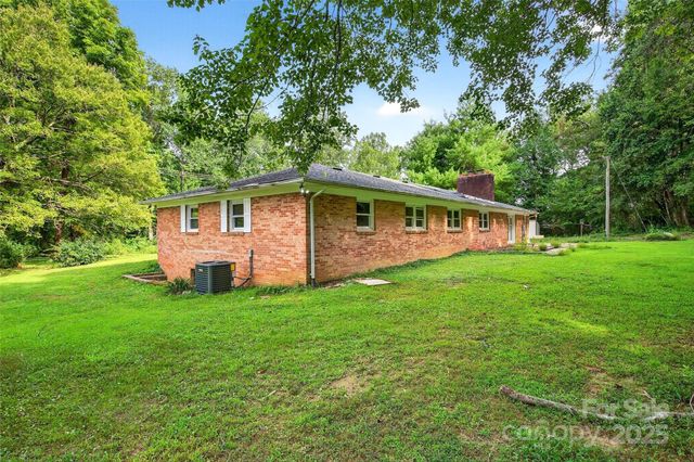 1532 Ashworth Road, Marion, NC 28752