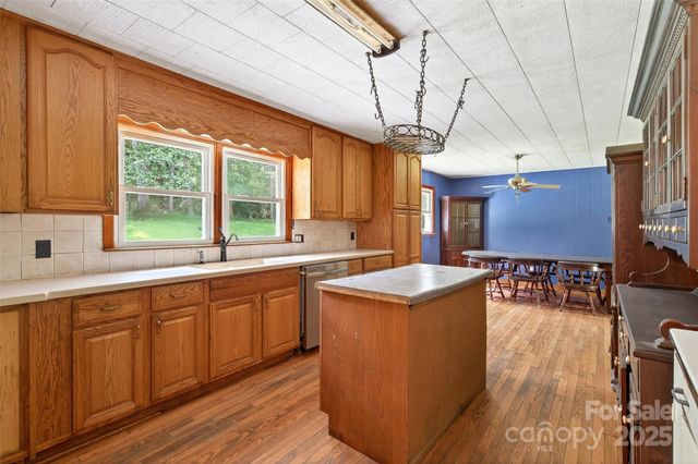 1532 Ashworth Road, Marion, NC 28752