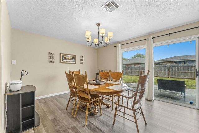 201 Crestwood St Street, Lake Charles, LA 70605