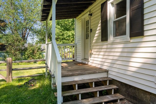 224 Turkey Hill Rd, Rutland, MA 01543