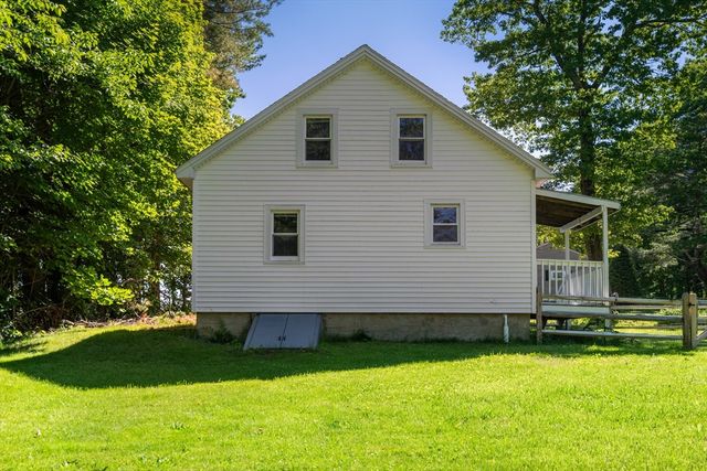 224 Turkey Hill Rd, Rutland, MA 01543
