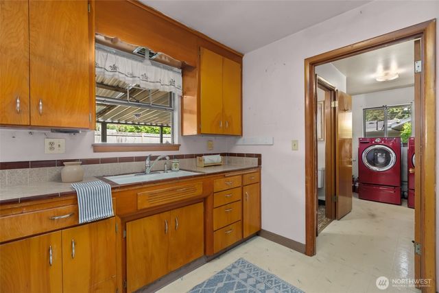 10507 Earley Avenue SW, Lakewood, WA 98499