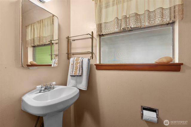 10507 Earley Avenue SW, Lakewood, WA 98499
