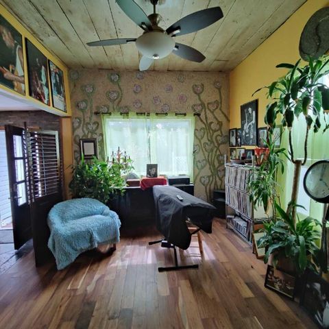 1907 Fletcher St Street N, Houston, TX 77009