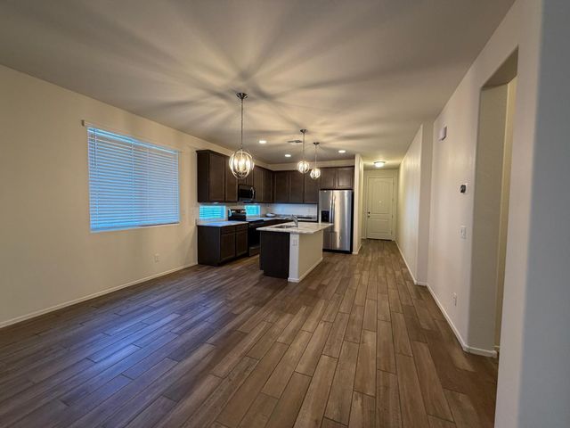 17768 W Daley Lane, Surprise, AZ 85387