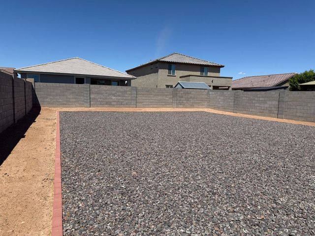 17768 W Daley Lane, Surprise, AZ 85387