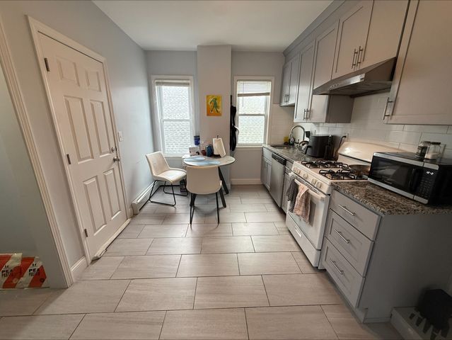 29 Waverly St 2, Boston, MA 02135