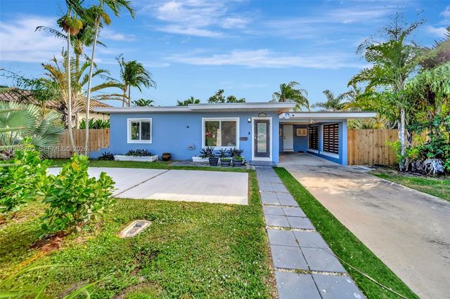 2304 SE 13th Ct, Pompano Beach, FL 33062