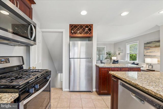 2612 JEFFERSON DR, Alexandria, VA 22303