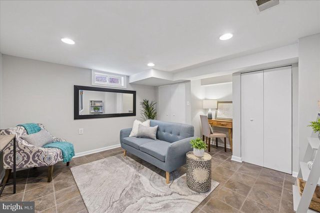 2612 JEFFERSON DR, Alexandria, VA 22303