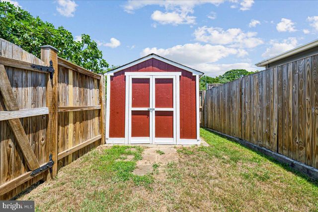 2612 JEFFERSON DR, Alexandria, VA 22303
