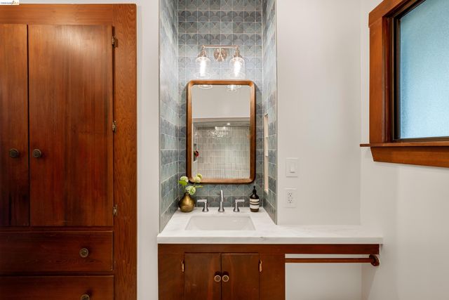 1418 Milvia St, Berkeley, CA 94709