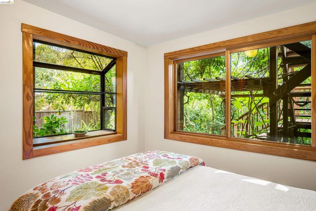 1418 Milvia St, Berkeley, CA 94709