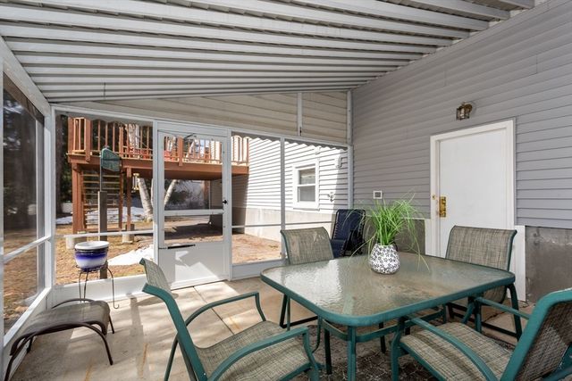 12 Harborwood Dr, Franklin, MA 02038