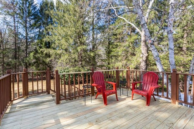 12 Harborwood Dr, Franklin, MA 02038