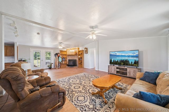 25297 E 310 Road, Chelsea, OK 74016