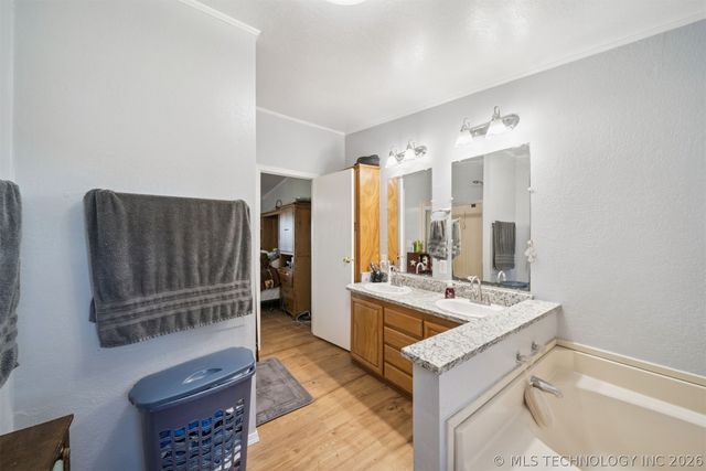 25297 E 310 Road, Chelsea, OK 74016