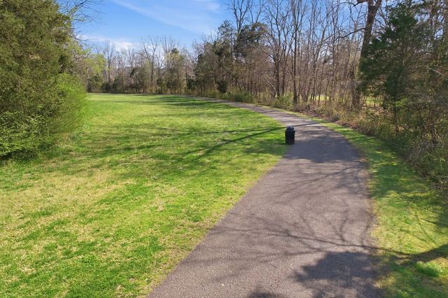 507 Stinson Ct, White House, TN 37188