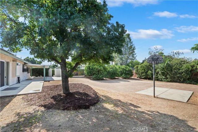 10372 Wells, Riverside, CA 92505