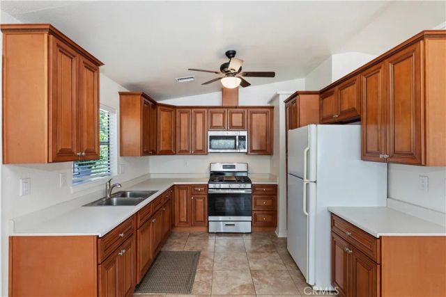 10372 Wells, Riverside, CA 92505