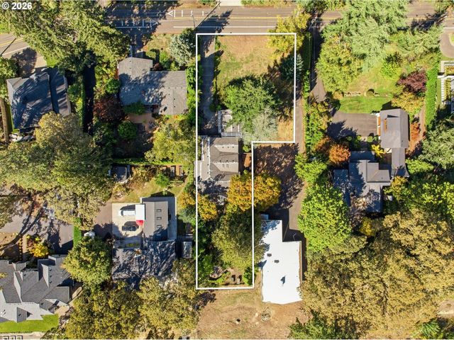 3750 UPPER Dr, Lake Oswego, OR 97035