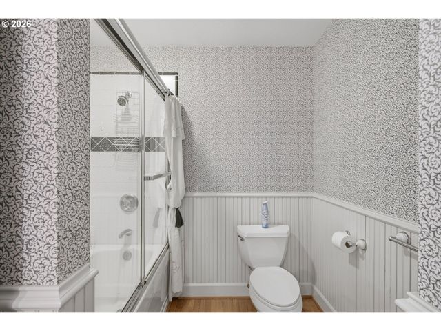 3750 UPPER Dr, Lake Oswego, OR 97035