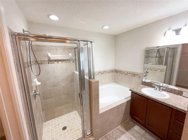 2005 ORANGE AVENUE, St Cloud, FL 34769