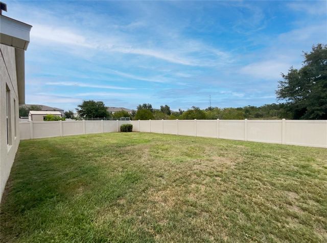 2005 ORANGE AVENUE, St Cloud, FL 34769