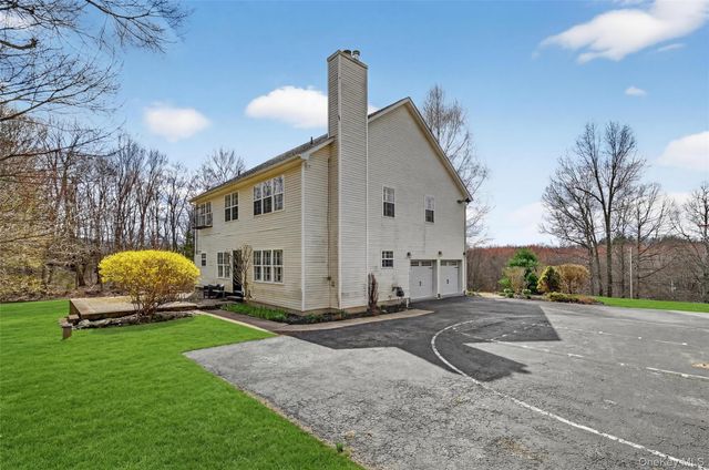 1071 Craigville Road, Chester, NY 10918