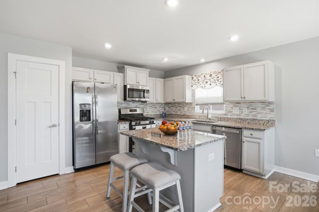 4281 Stream Dale Circle NW, Concord, NC 28027