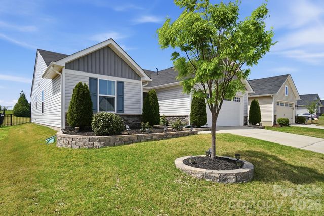 4281 Stream Dale Circle NW, Concord, NC 28027