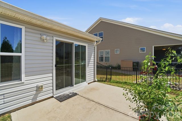 4281 Stream Dale Circle NW, Concord, NC 28027