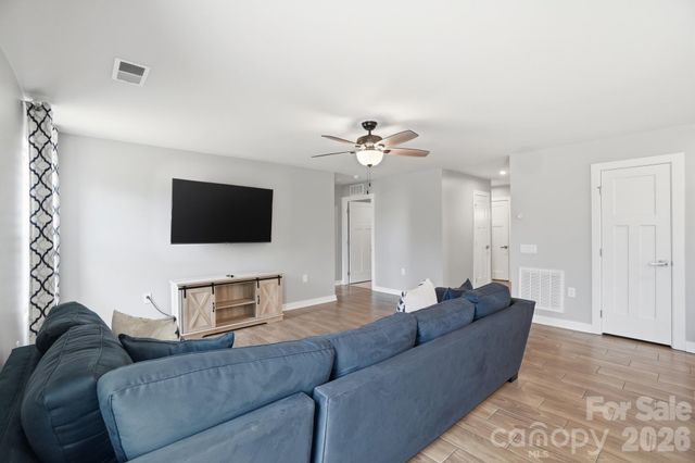 4281 Stream Dale Circle NW, Concord, NC 28027