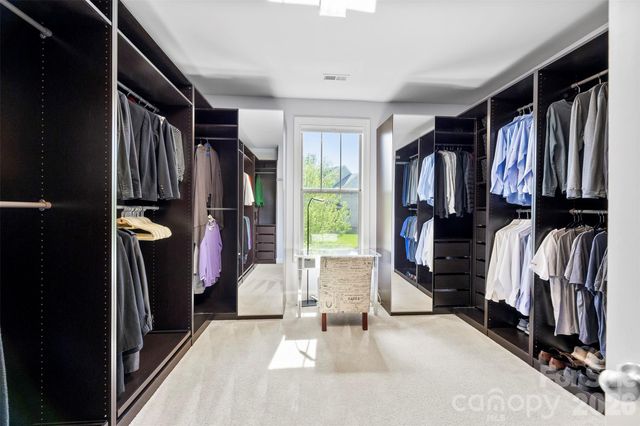 220 Kingsdown Avenue, Charlotte, NC 28270