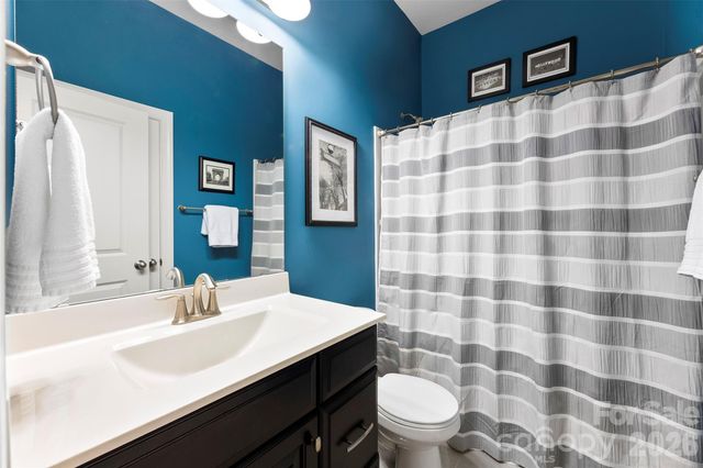 220 Kingsdown Avenue, Charlotte, NC 28270