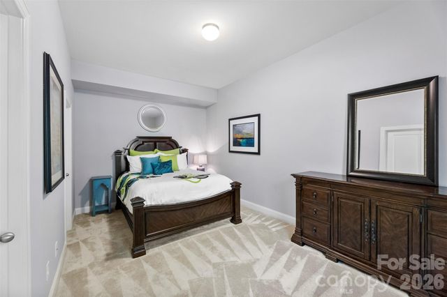 220 Kingsdown Avenue, Charlotte, NC 28270