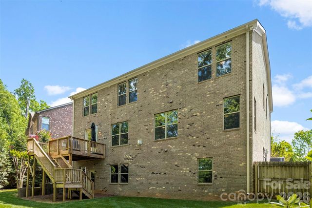 220 Kingsdown Avenue, Charlotte, NC 28270