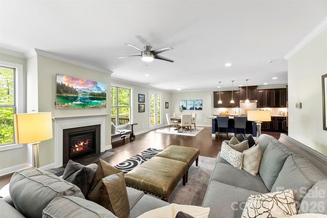 220 Kingsdown Avenue, Charlotte, NC 28270