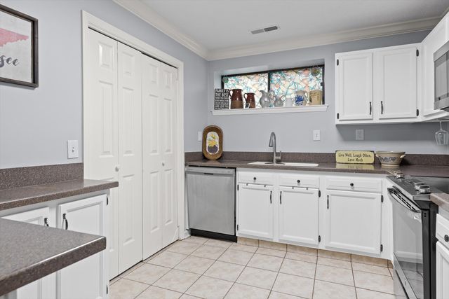 4319 Lakeshore Lane 103, Chattanooga, TN 37415