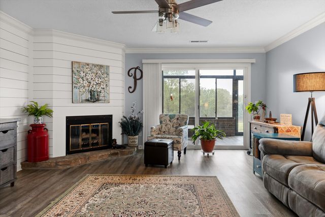 4319 Lakeshore Lane 103, Chattanooga, TN 37415