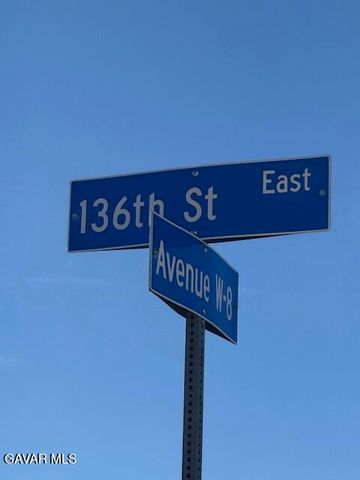136 Ste Drt Vic Avenue W8 Ste, Pearblossom, CA 93553